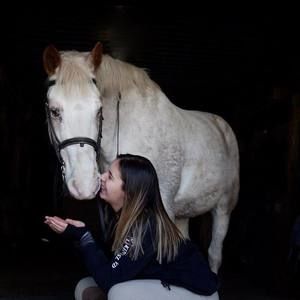 Meet your Posher, Julia